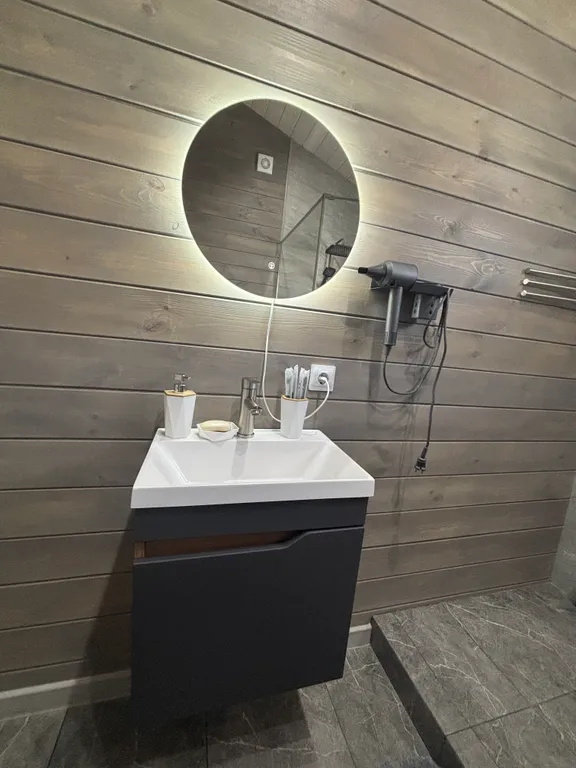 Частный дом с придомовой территорией