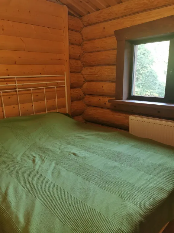 Уютный коттедж из бруса с бассейном