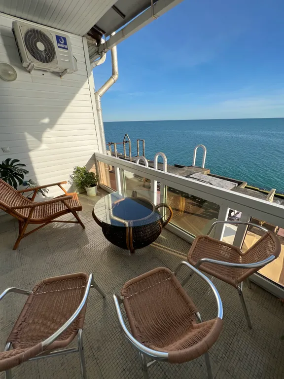 Коттедж у моря