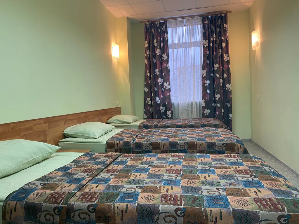 Кровать в трехместном номере