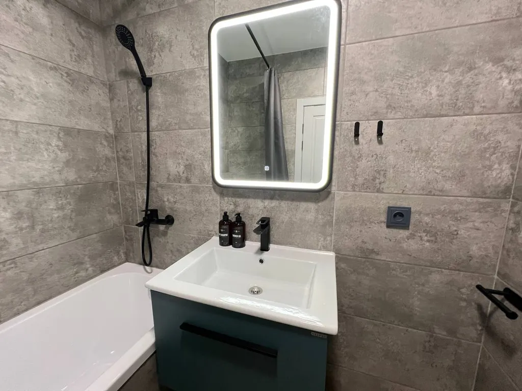 Апартаменты комфорт класса на главном проспекте города