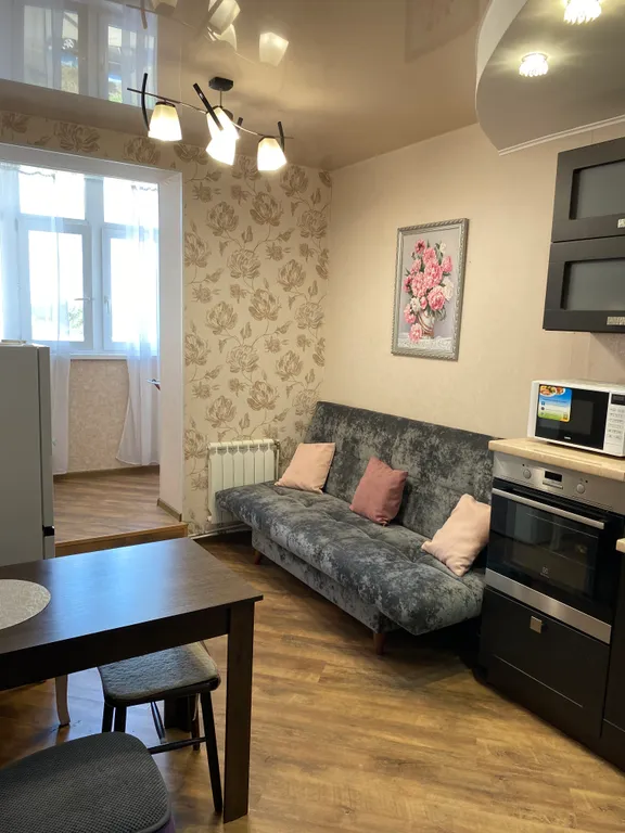 Уютная квартира напротив ТЦ Планета — аренда посуточно в Пермь