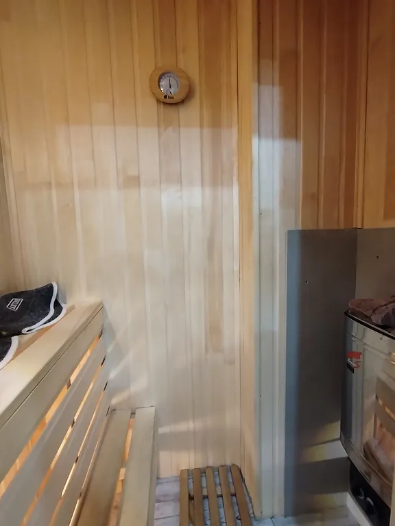 2-комнатная квартира в Петергофе с сауной