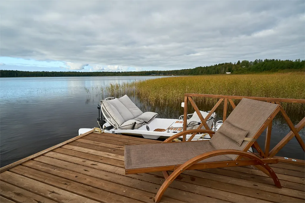 Коттедж с террасой и уличным джакузи