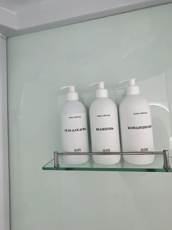 Новый дом с собственной территорией и видом на горы