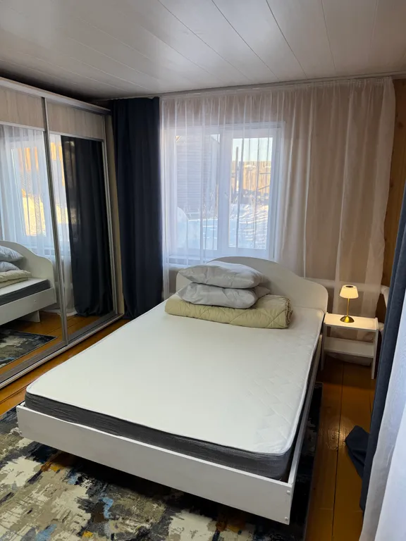 Отдельный уютный бревенчатый дом с баней в Абзаково