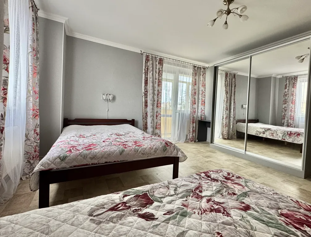 Крупногабаритная 3-комнатная квартира