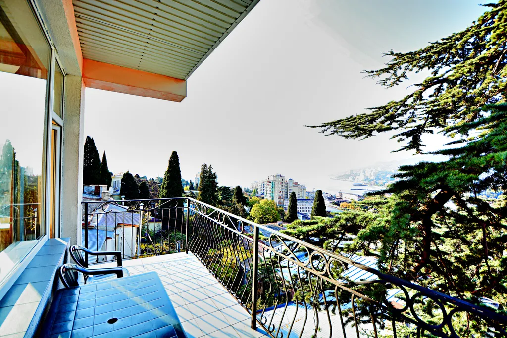 Коттедж у моря с шикарным панорамным видом