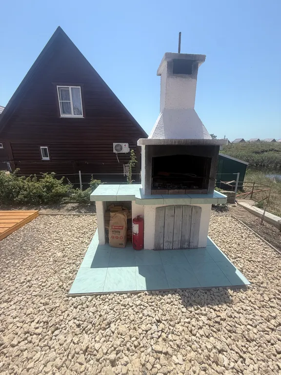 Домик с видом на море