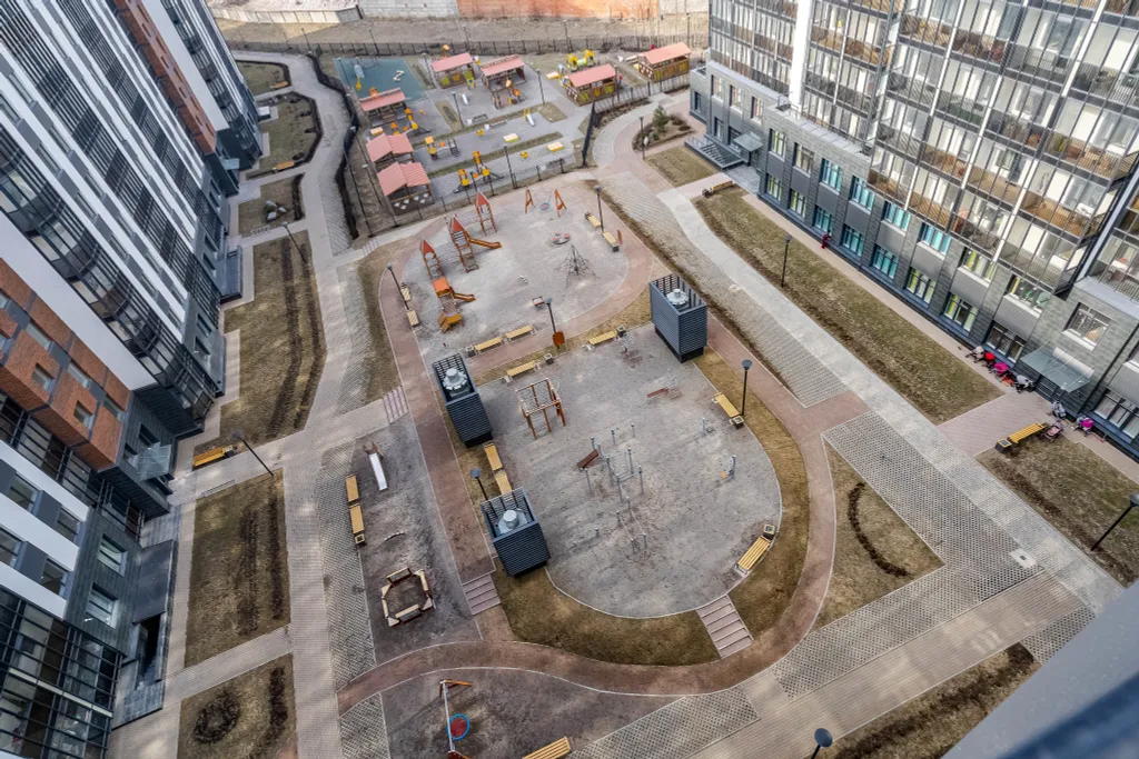 Талисман удачи у метро Московская и аэропорта