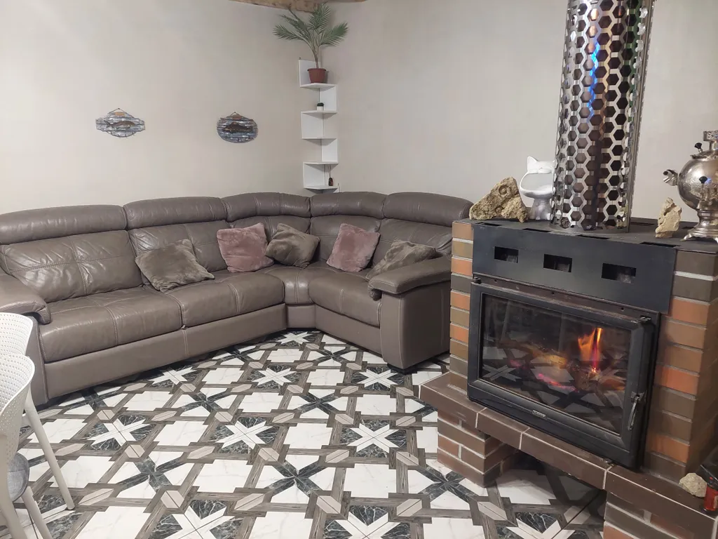 Дом на берегу залива