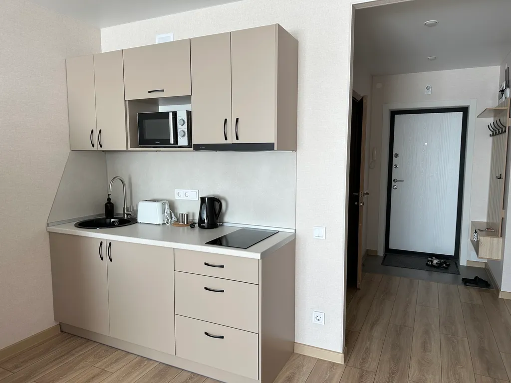 Светлая квартира в 8 минутах езды до центра