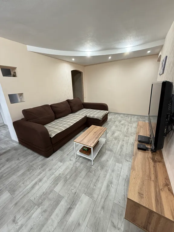 Уютная , светлая квартира — аренда посуточно в Губаха