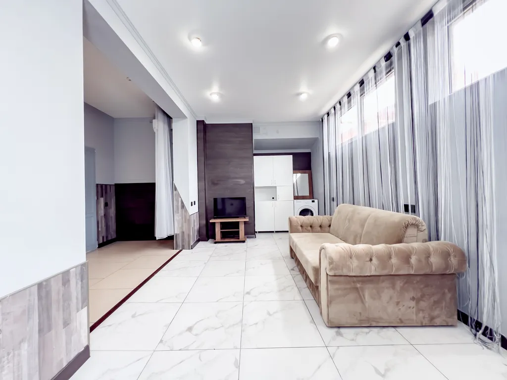 Просторная апартамент у моря и парка в Сириусе