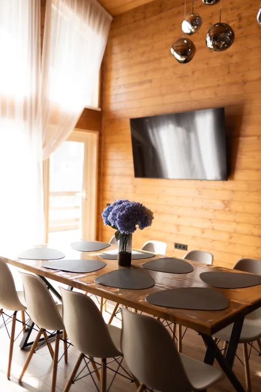 Коттедж Просторный загородный дом с мансардой, баней и горячим чаном — Воскресенское