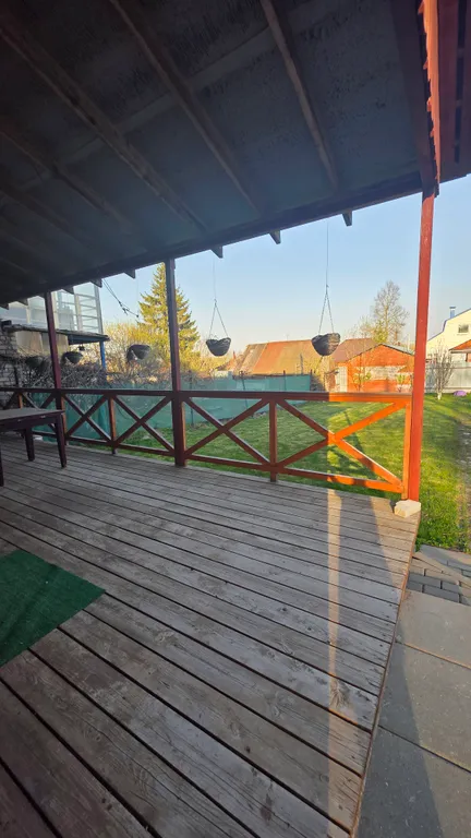 Домик рядом с центром города