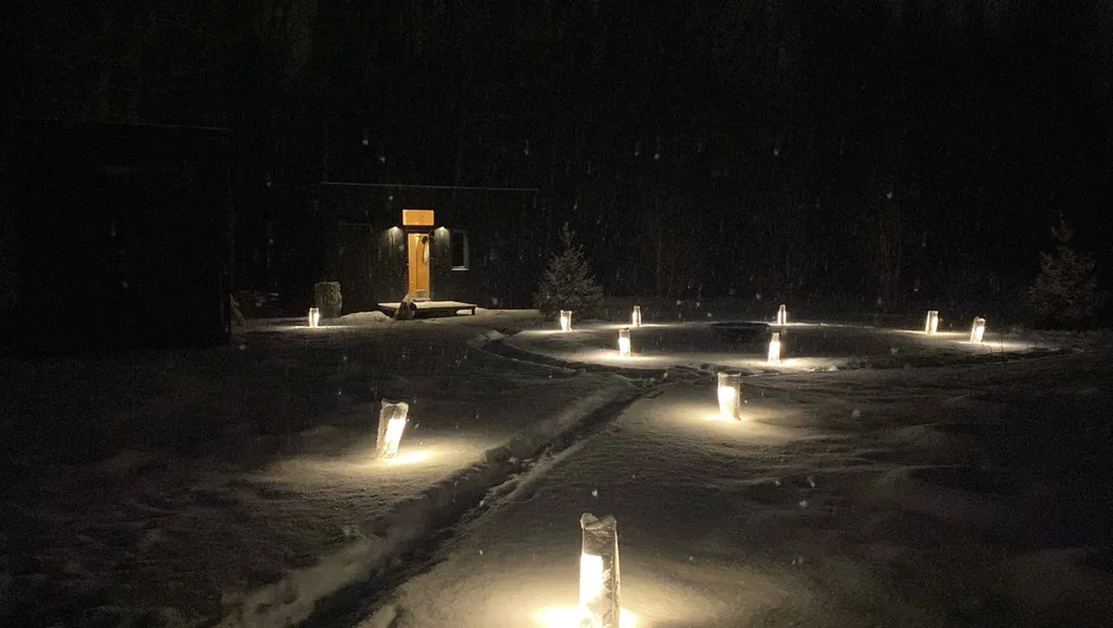 Коттедж Домики с панорамными окнами и видом на лес — Глинка