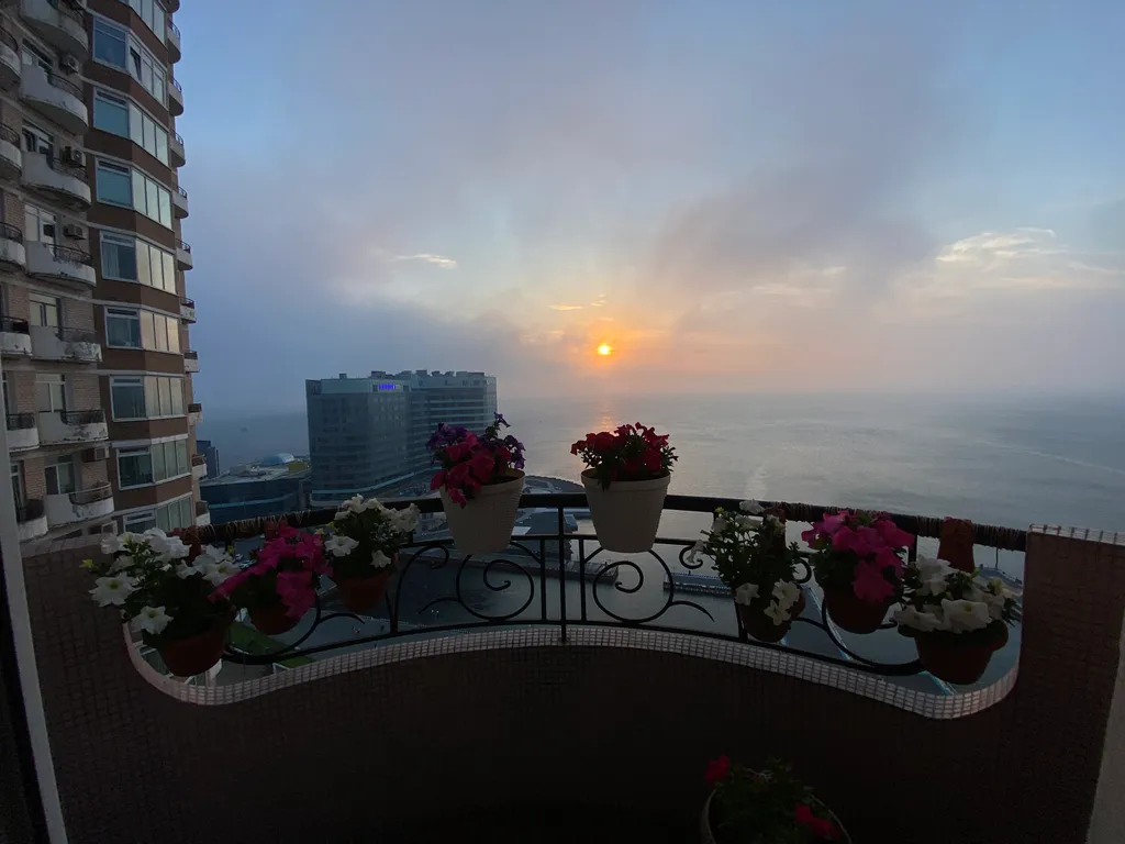 Квартира в элитном ЖК в самом центре города с шикарным видом на море