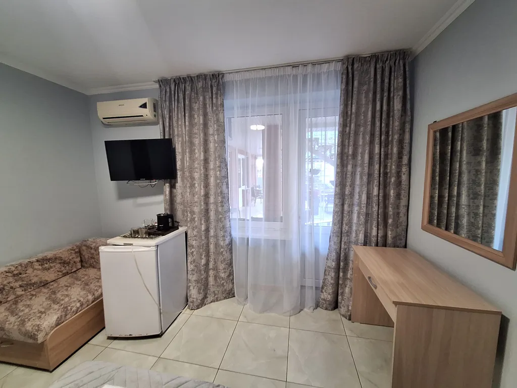 Квартира Квартира Небо трёхместный комфортный номер с кроватями twin/dbl — Геленджик