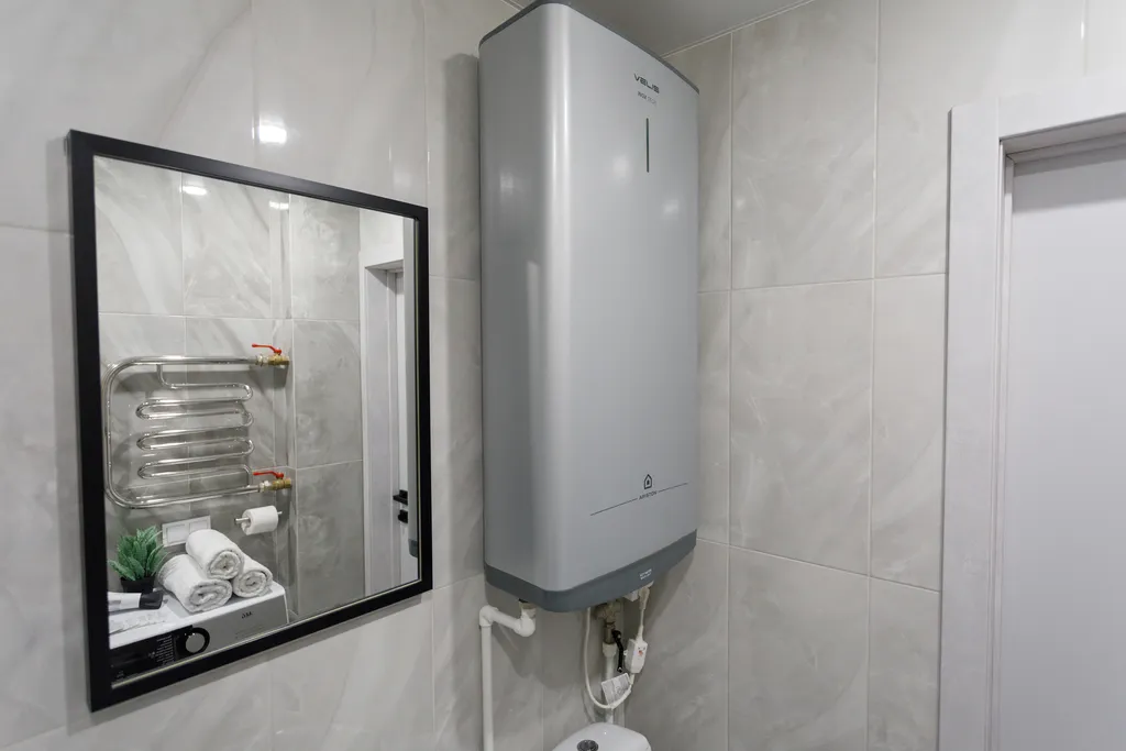 Дизайнерская квартира с камином