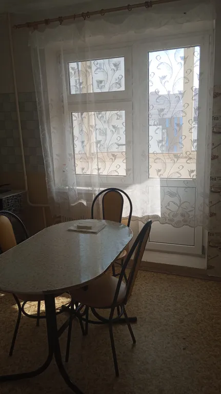 2-х комнатная квартира, есть все для проживания