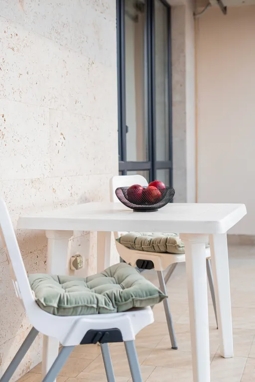 Просторная квартира в новостройке в центре Еревана