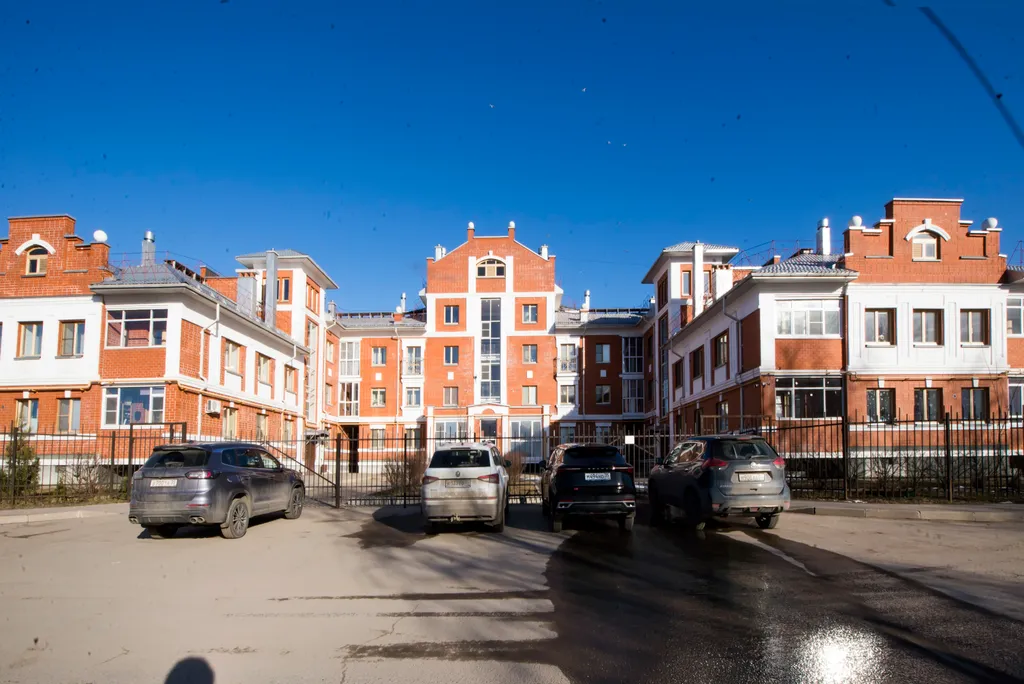 Двухкомнатная квартира с новым ремонтом и видом на реку