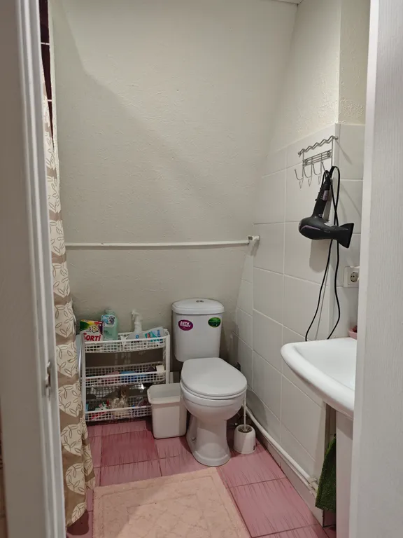 Коттедж Весь 3 этаж частного дома с отдельных входом — Севастополь