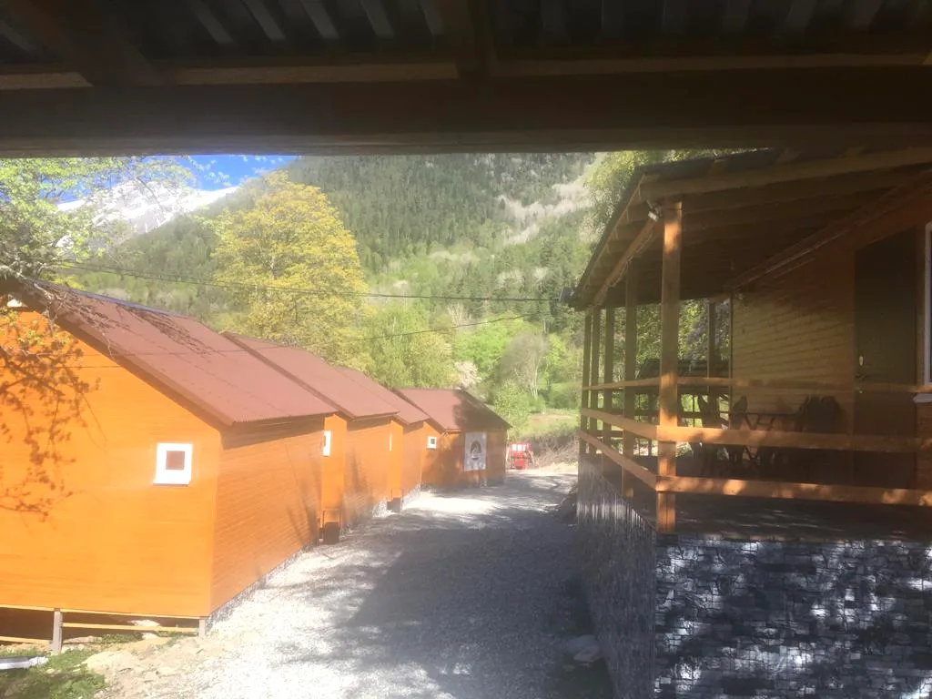 Коттедж Коттедж Полулюкс с двухспальной кроватью — Архыз