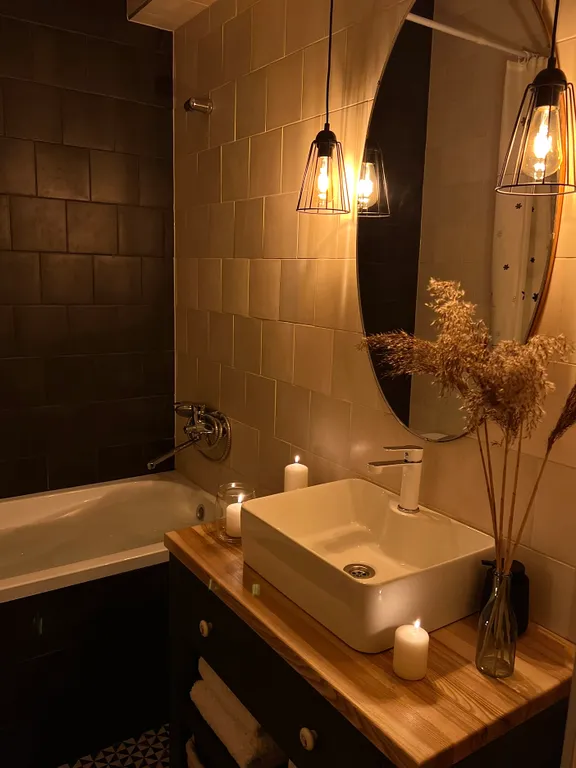 Квартира в историческом месте города с дизайнерским ремонтам