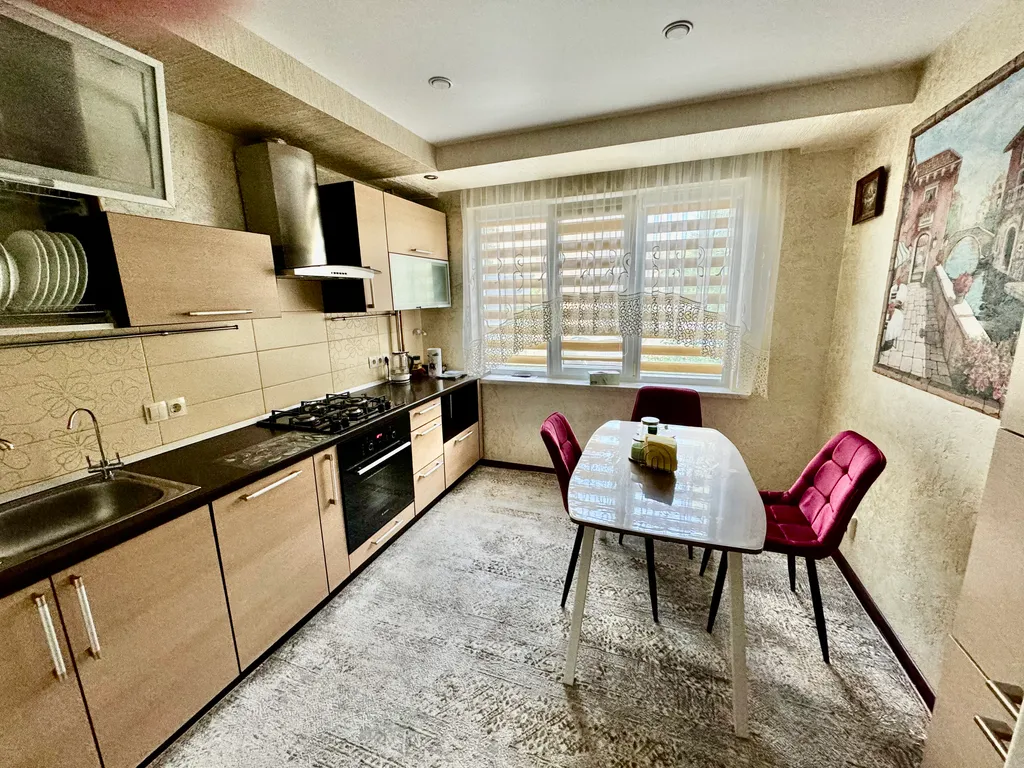 Уютная 3-х комнатная квартира в центре