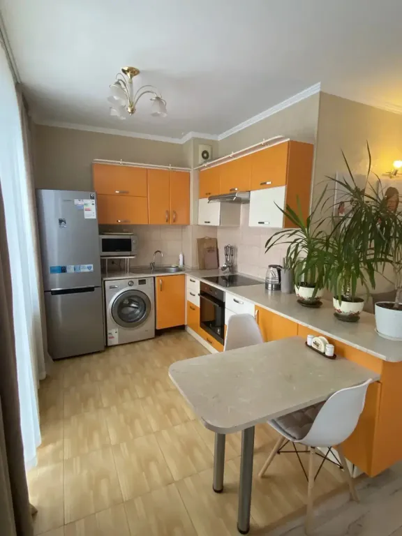 Уютная студия в центре с великолепным видом на горы