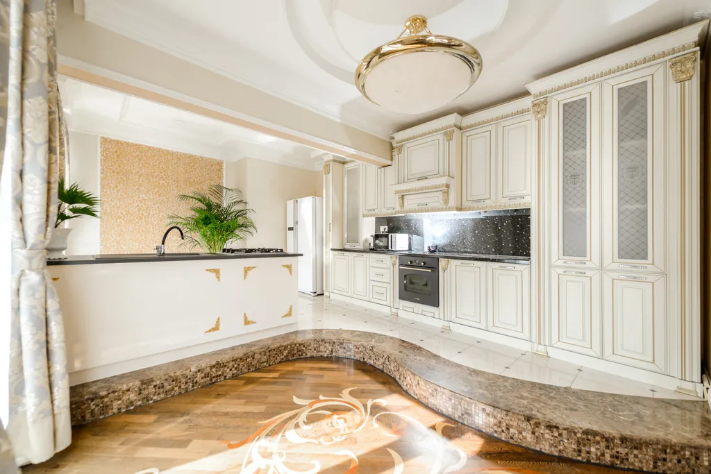 Квартира Версаль, двухэтажная 6-комнатная квартира — Москва