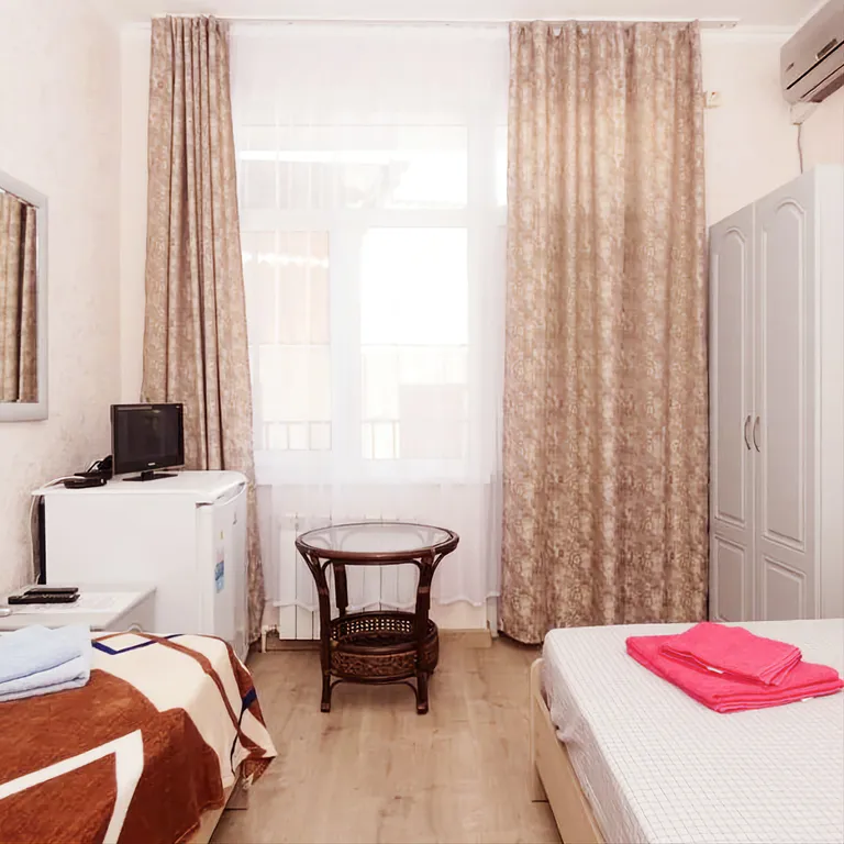 Уютный номер в самом центре Лазаревского