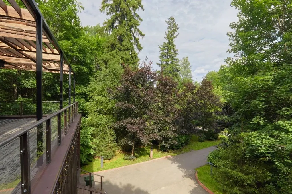 Коттедж 5-комнатный Дом — Москва