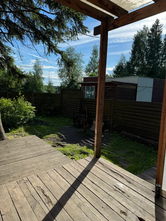 Домик на берегу реки Шексна