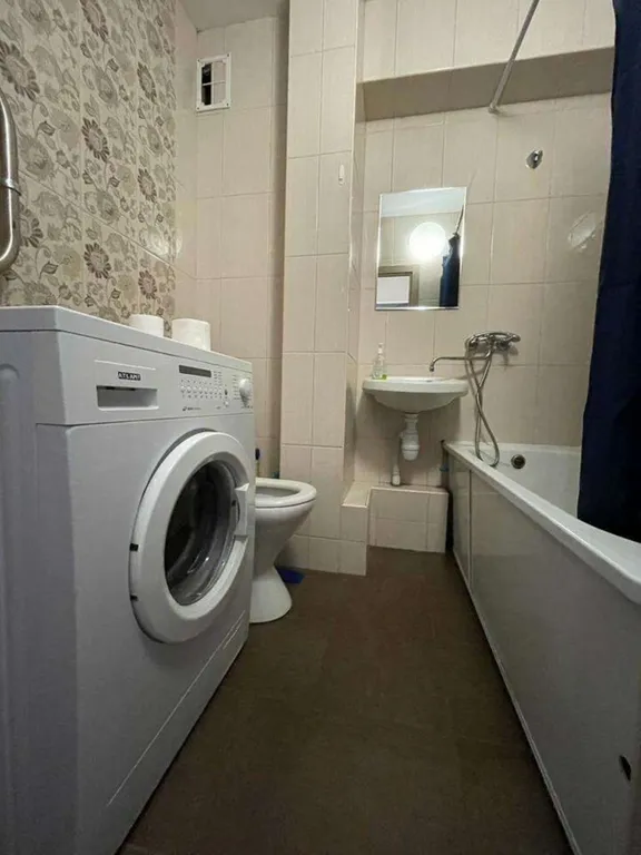 Квартира с 2-мя кроватями, рядом Акрон и Форум