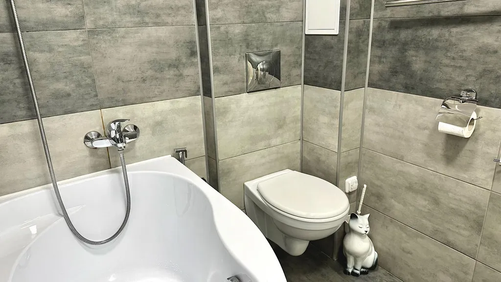 Двухкомнатная квартира в самом центре города, рядом с институтом ФСИН