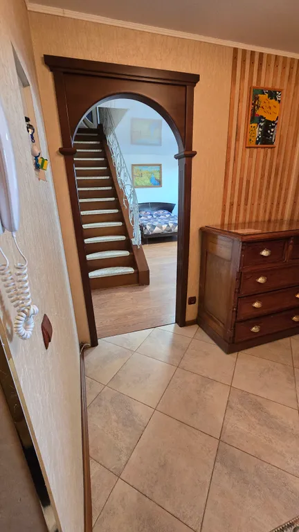 Двухуровневая квартира в центре города