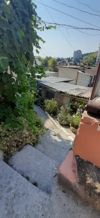 Уютный номер для двоих с видом на море