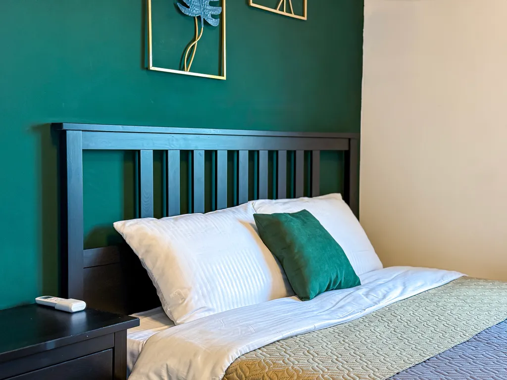 Трехкомнатная дизайнерская квартира в самом центре города