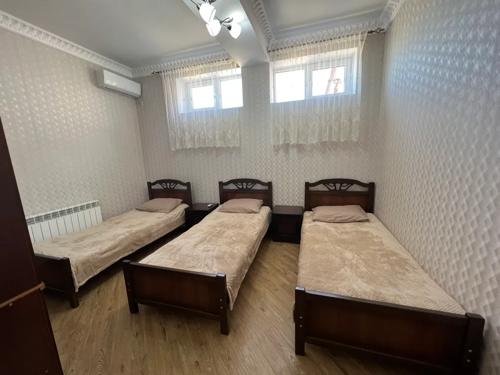 Квартира Квартира Трёшка по цене однушки в 5 мин ходьбы до моря — Махачкала