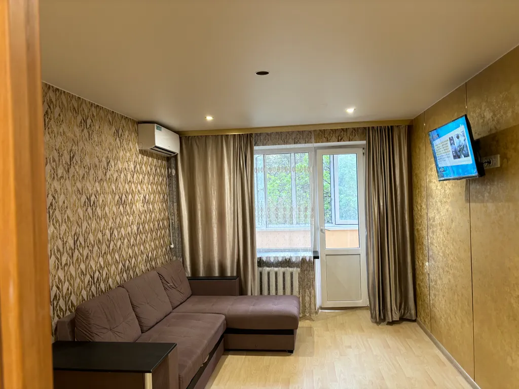 Уютная квартира в центре города — аренда посуточно в Ставрополь