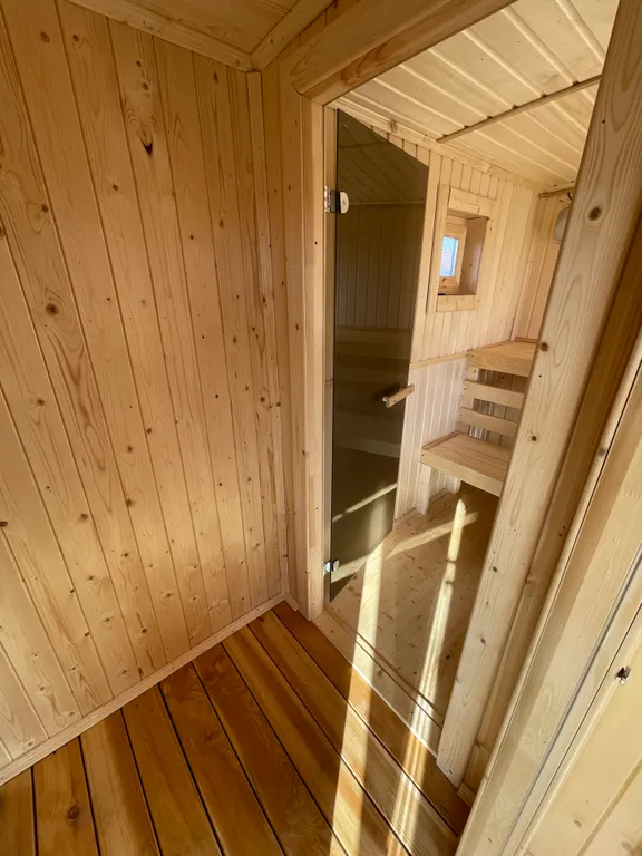 Коттедж с баней рядом с парком Малевича