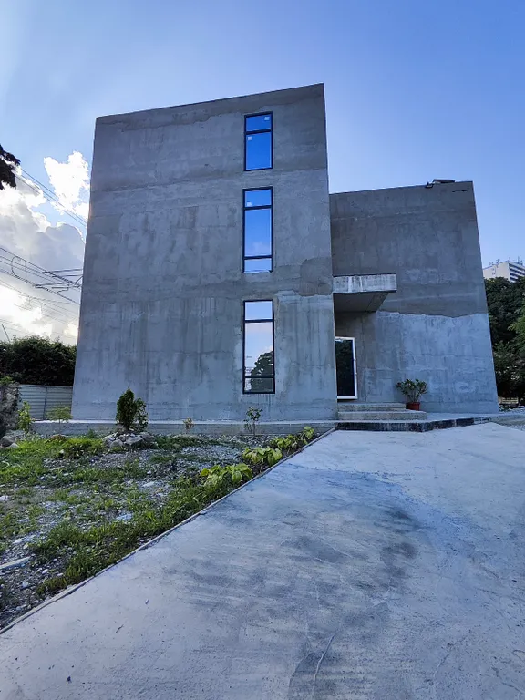 Уютная комната у моря