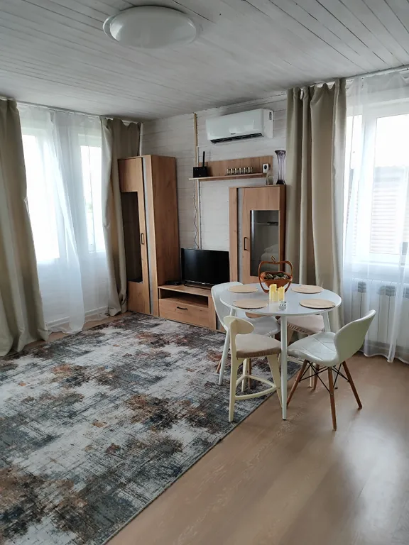 Уютный коттедж с двумя спальнями для круглогодичного проживания