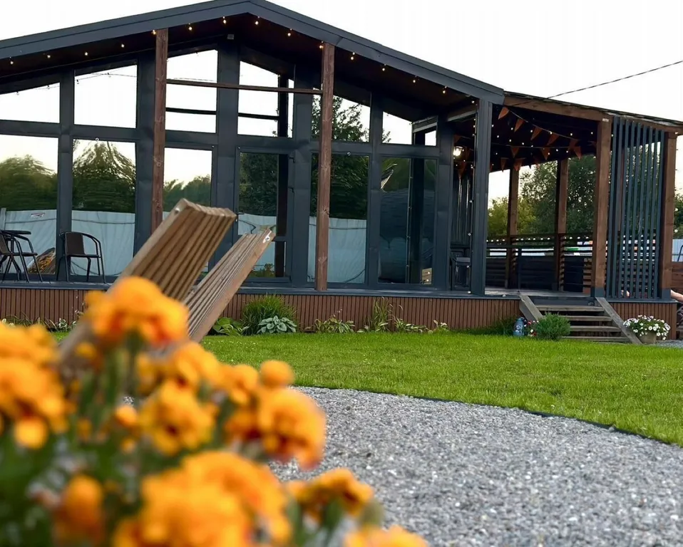 Коттедж Современный дом с баней и чаном — аренда посуточно в Орёл