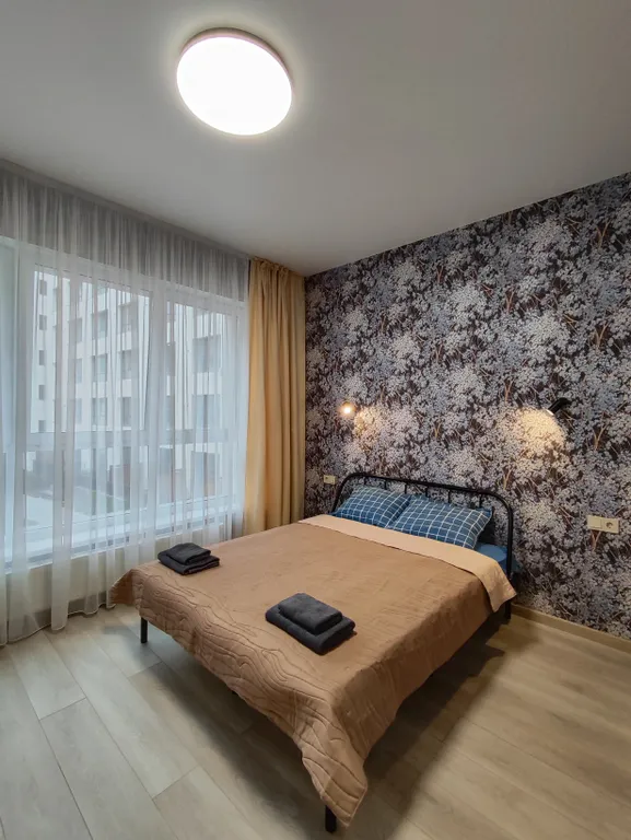 Двухкомнатная двухэтажная квартира в центре города