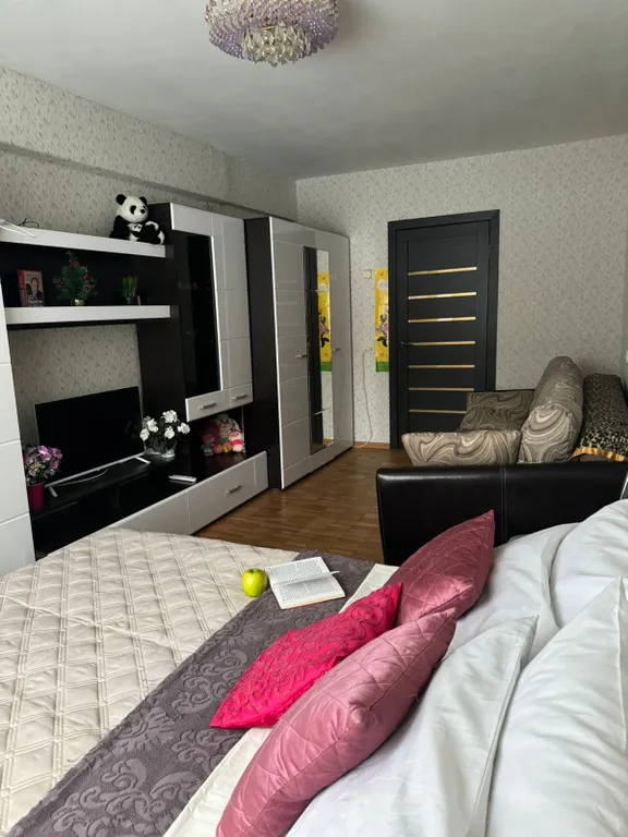 Семейная, тихая, тёплая квартира рядом с ЖД вокзалом