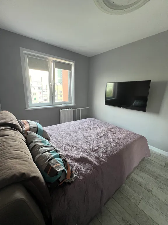 Комфортная уютная двухкомнатная квартира недалеко от центра города